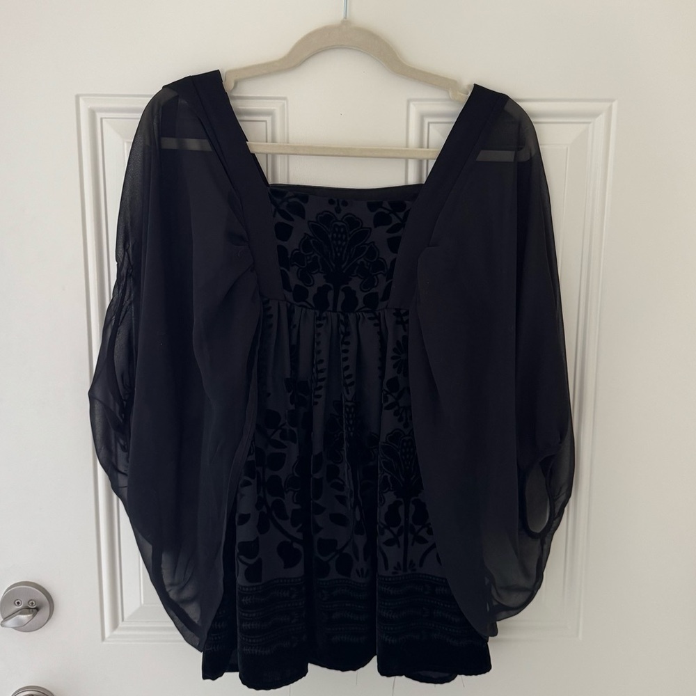 H&M boho peplum top with burnout velvet floral detail and sheer sleeves size 4